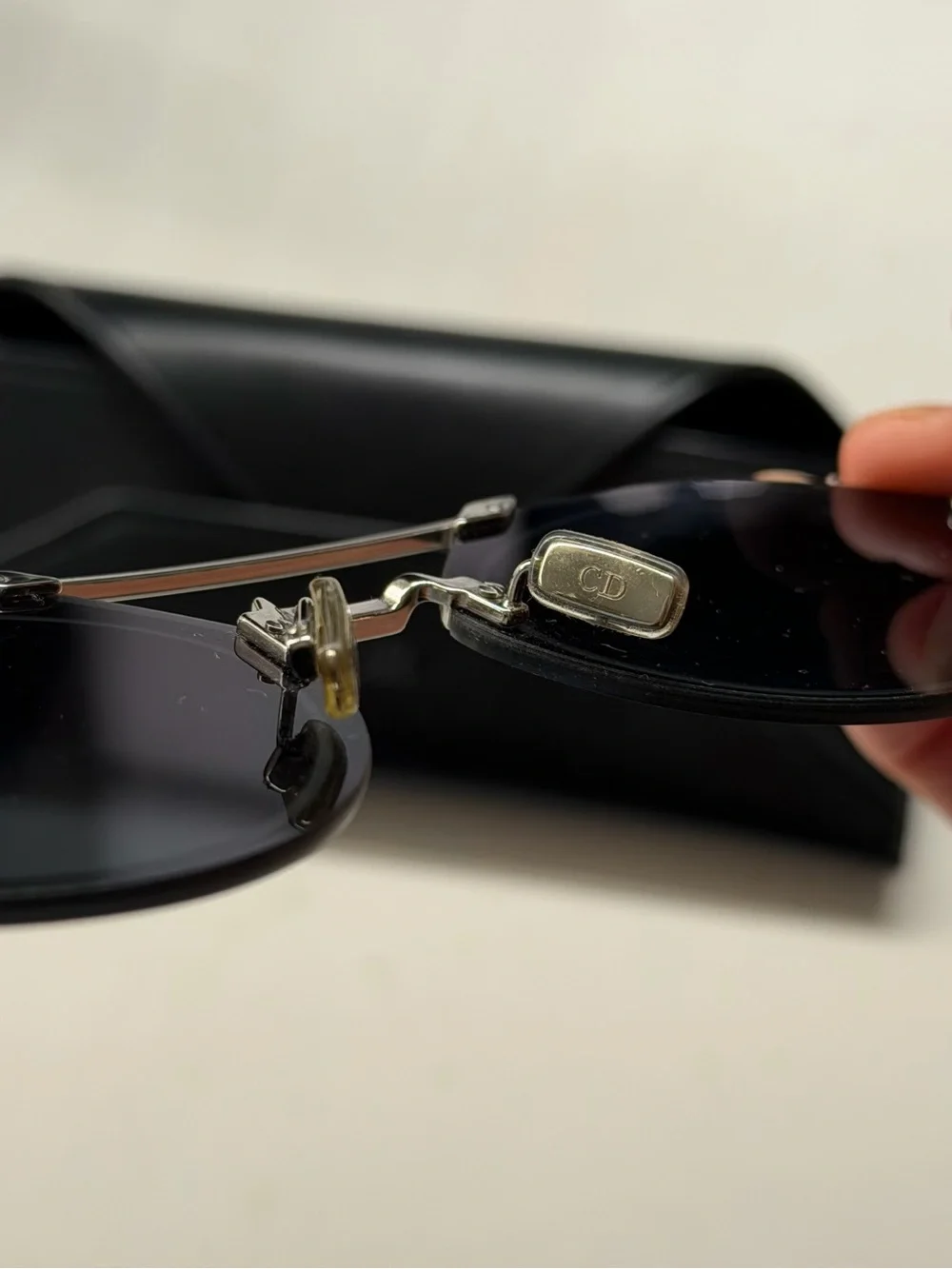 Dior Men’s Black Round Sunglasses with Silver Bridge